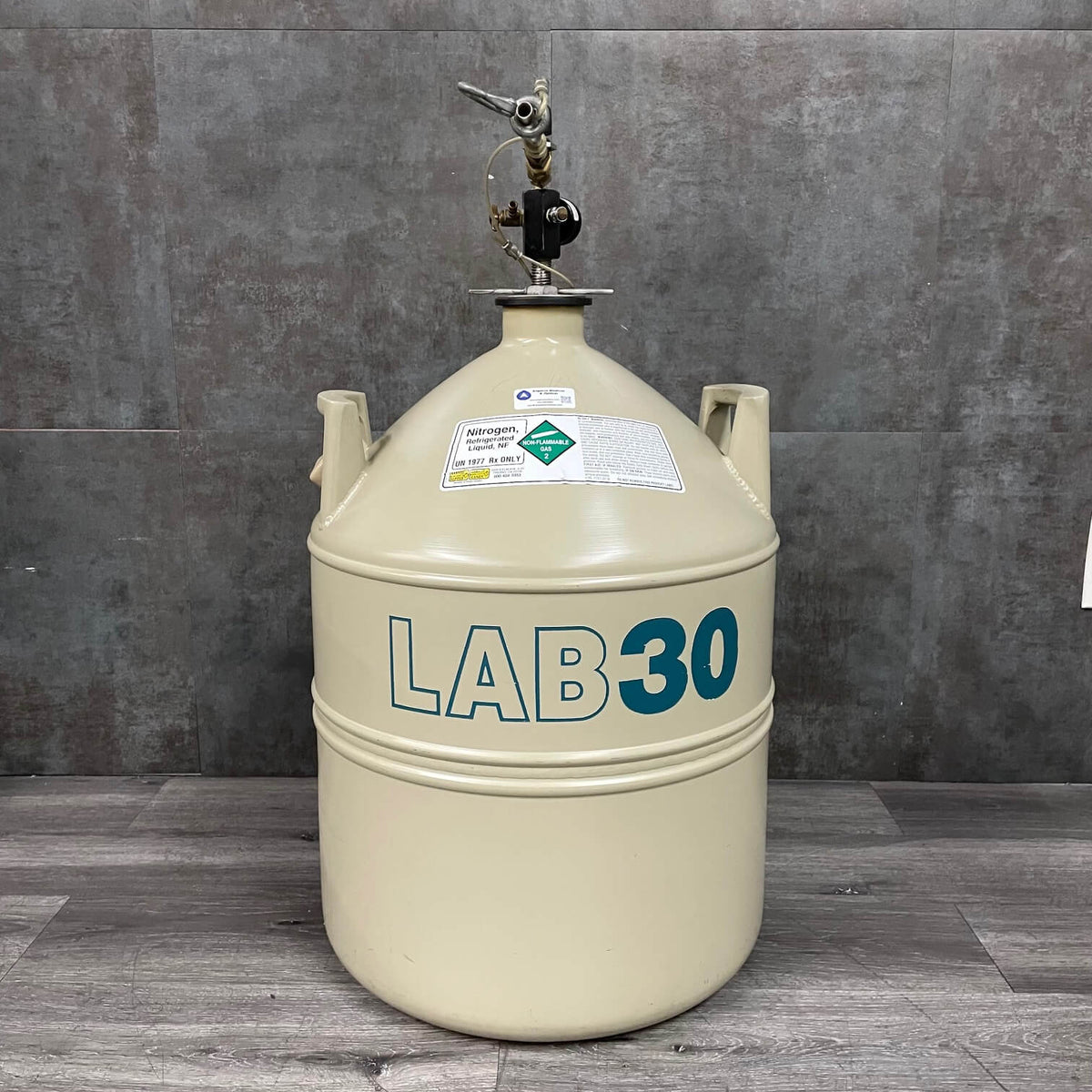 Lab 30 Liquid Nitrogen Storage w Manual Discharge Device