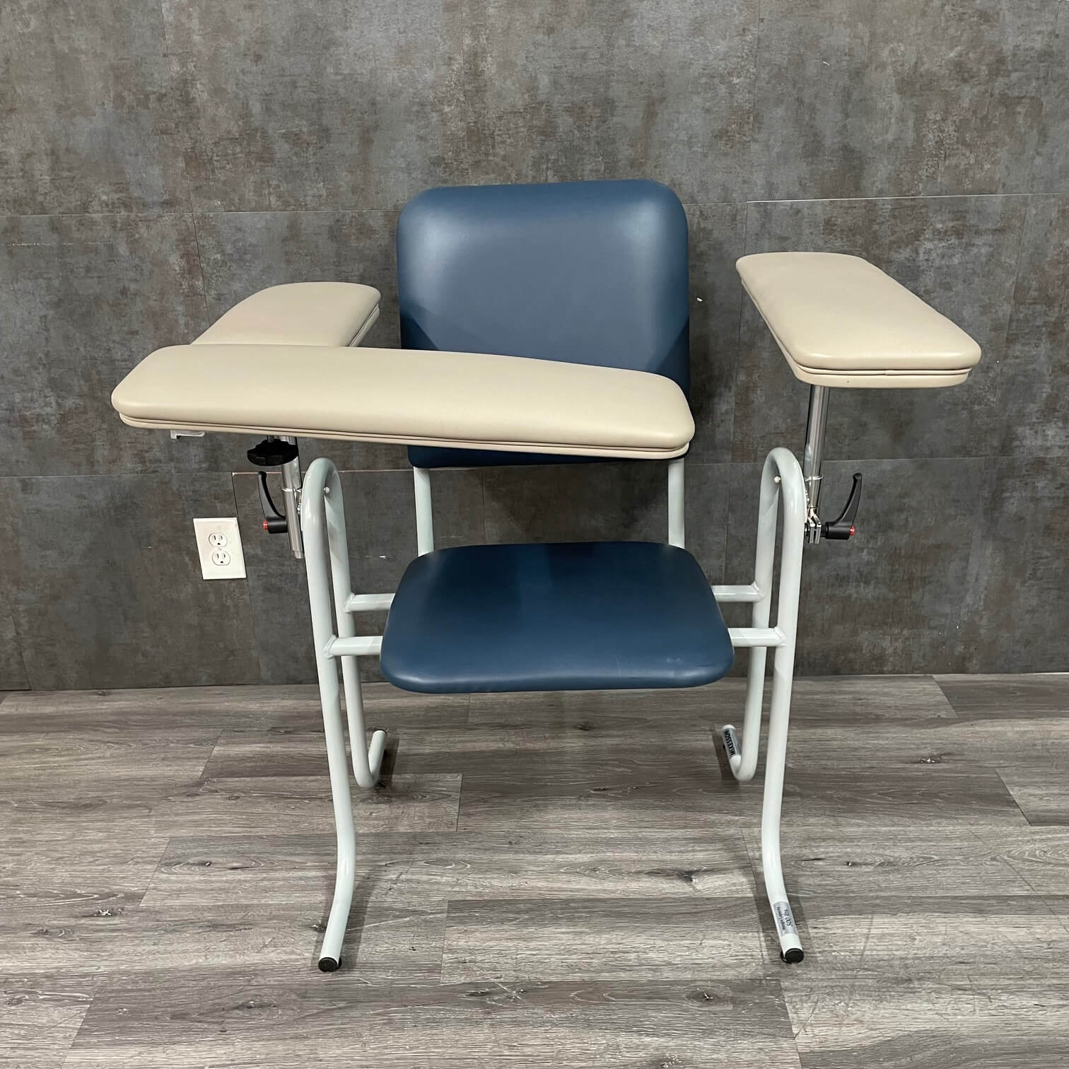 Mckesson Entrust Phlebotomy Chair -Angelus Medical