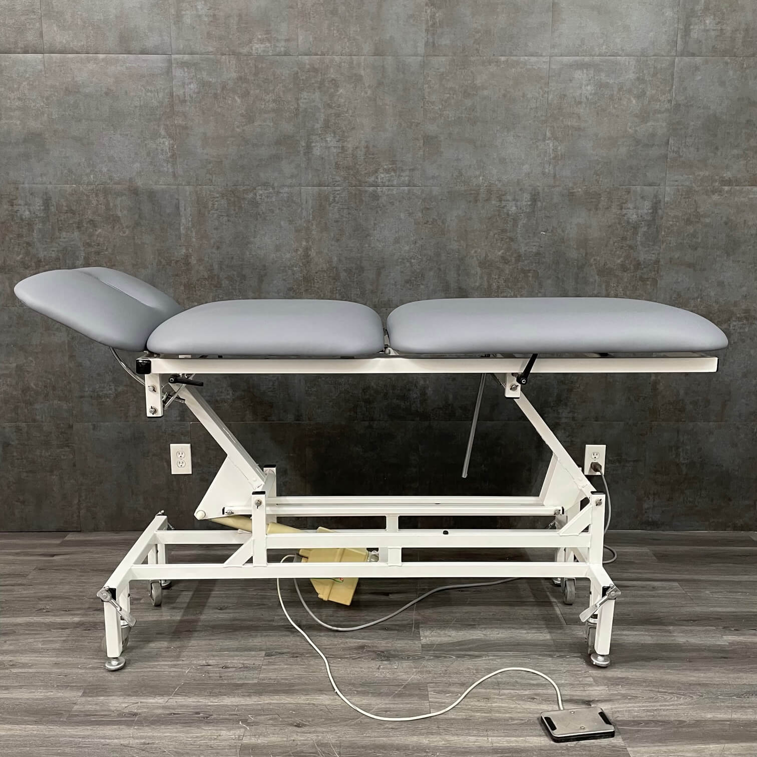 Medical Table Rates Medi-Plinth Mobile 3 section Treatment Table