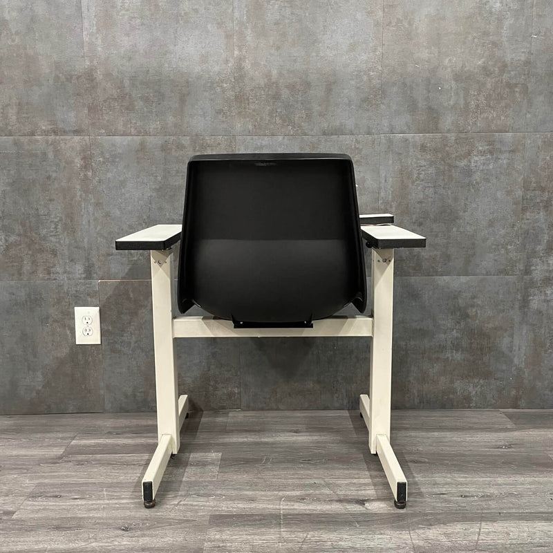 Mesa Blood Drawing Chair