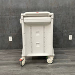 Metro Flexline Crash Cart side view with built in placeholders for accessories