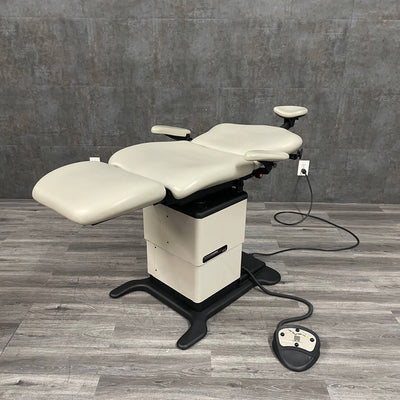 Midmark 419 Power Procedure Table
