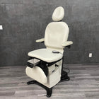 Midmark 630-020 human form programmable exam chair with pull out tray for procedures