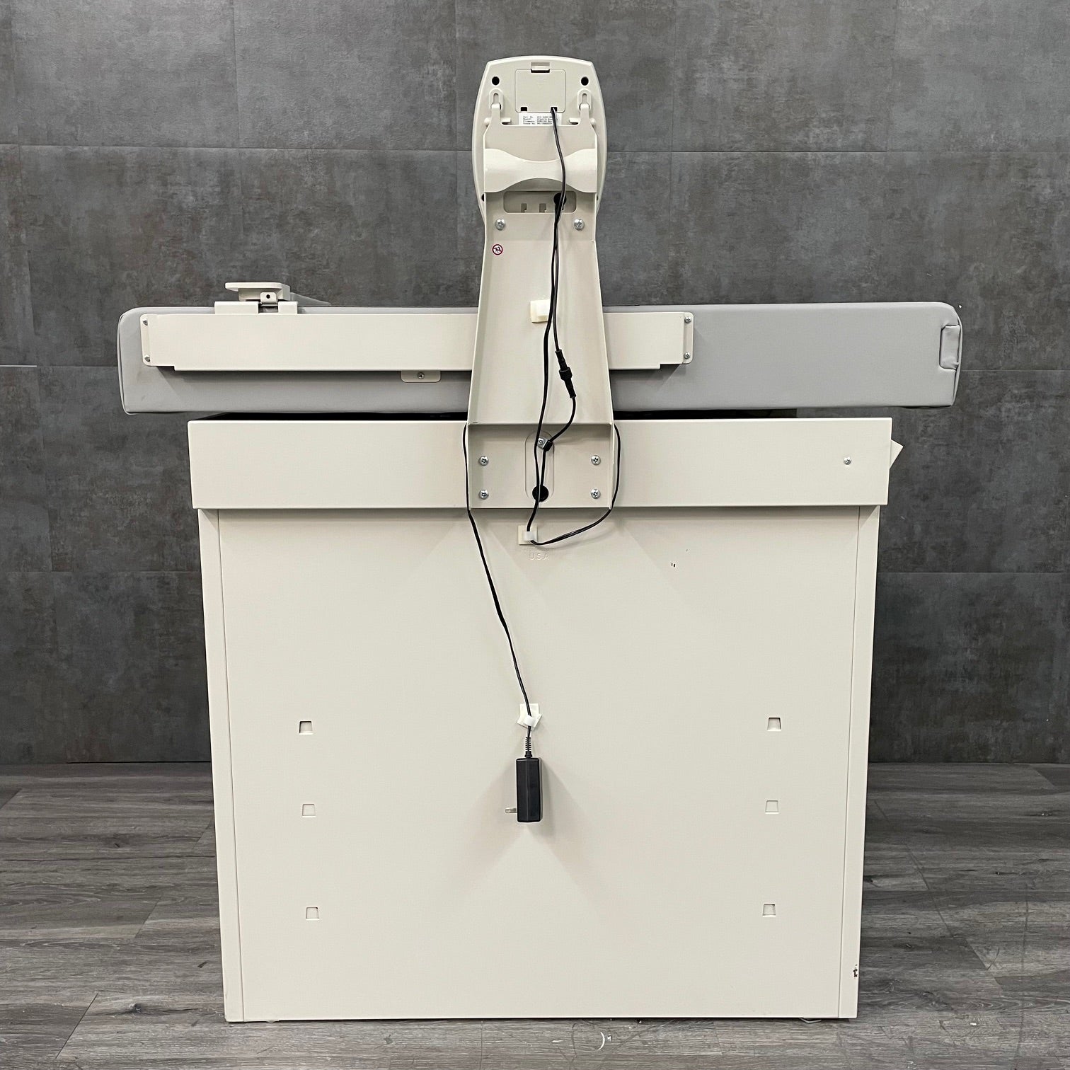 Midmark 640 Pediatric Exam table with scale