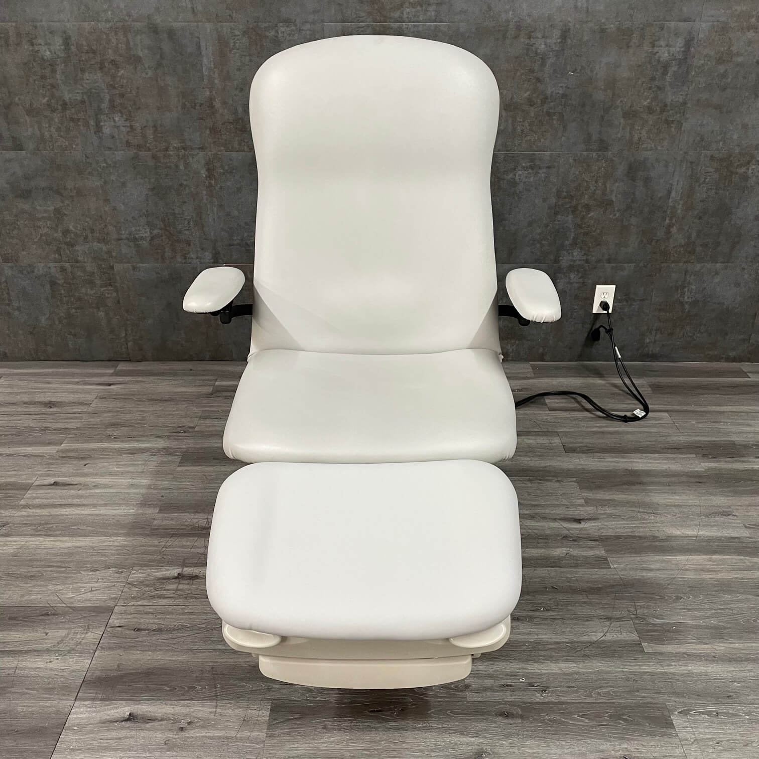 Midmark 646 Podiatry Chair near me 