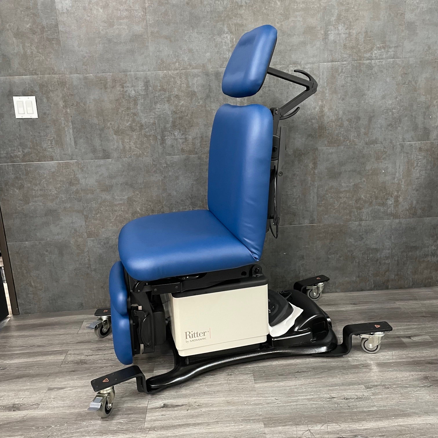 Midmark Ritter 230 Midmark Ritter 230 Procedure Chair