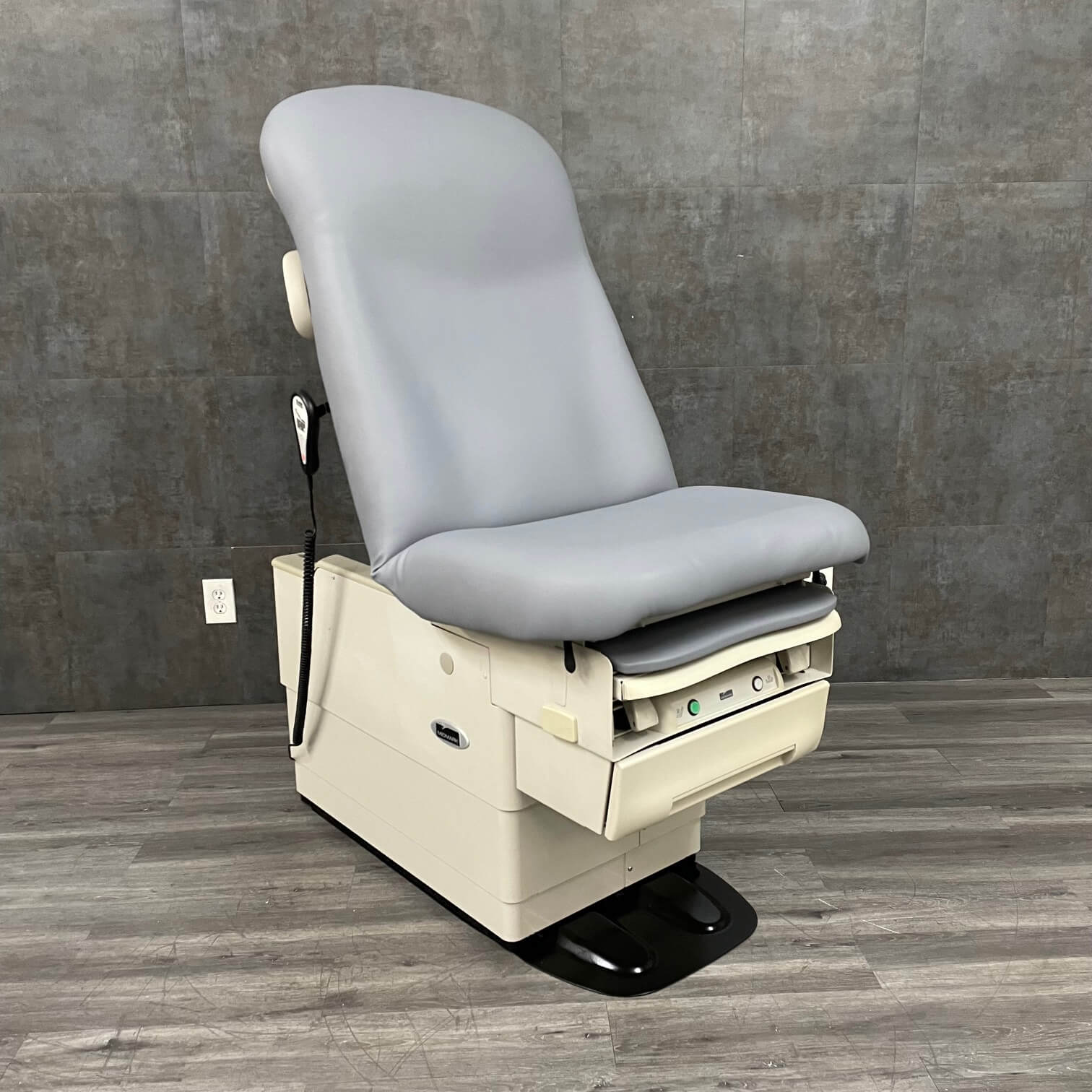 Midmark Ritter 623 Power Exam Table - – Angelus Medical and Optical