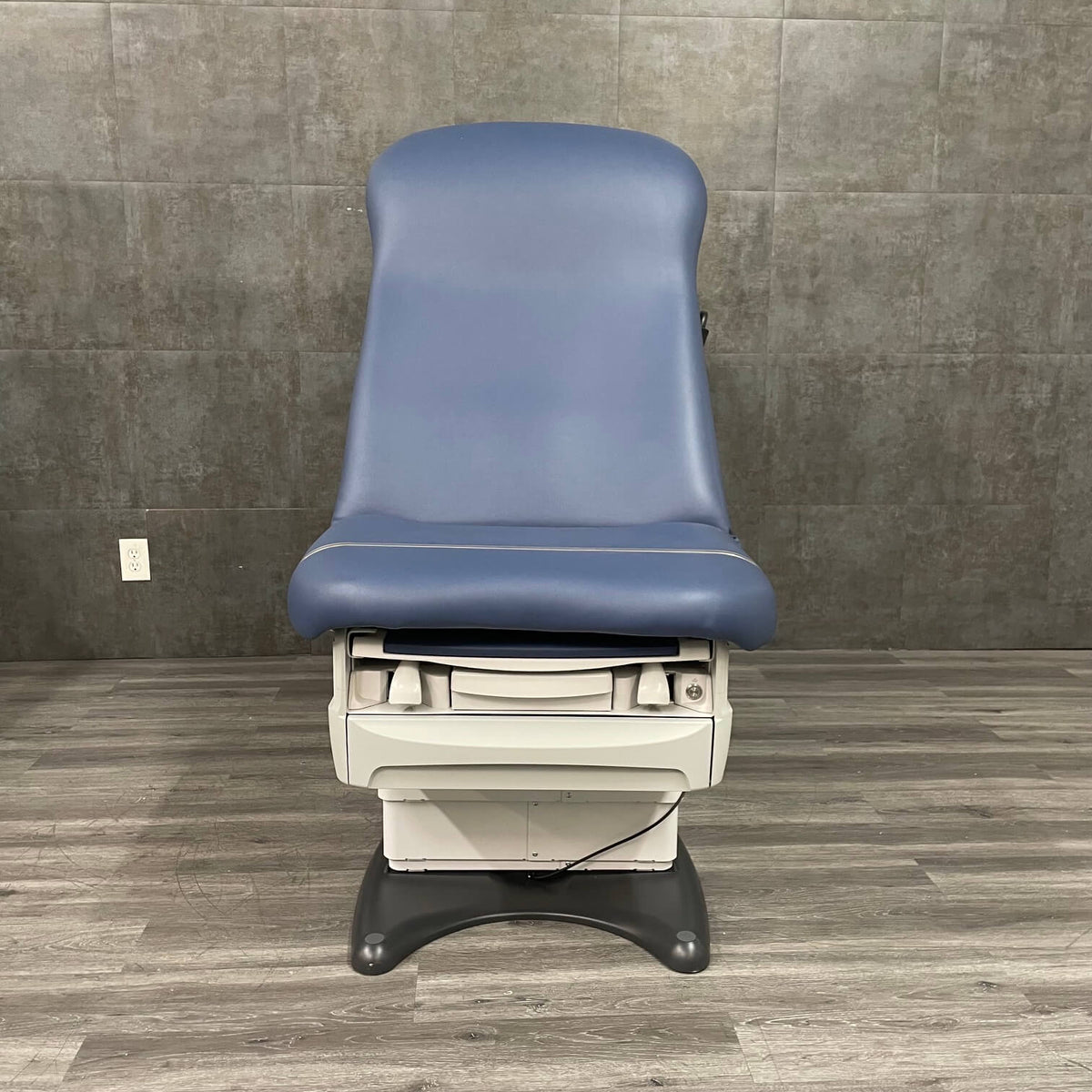 Refurbished Midmark 626 ADA Compliant examination Table for sale near me