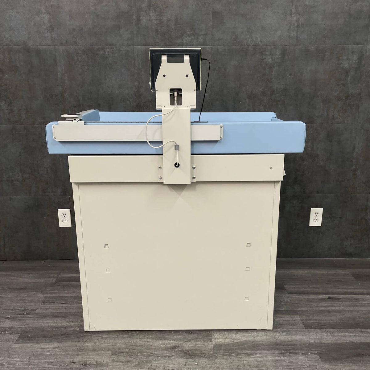 View of the back of Midmark Ritter 640 Pediatric Scale for sale near me in Los Angeles