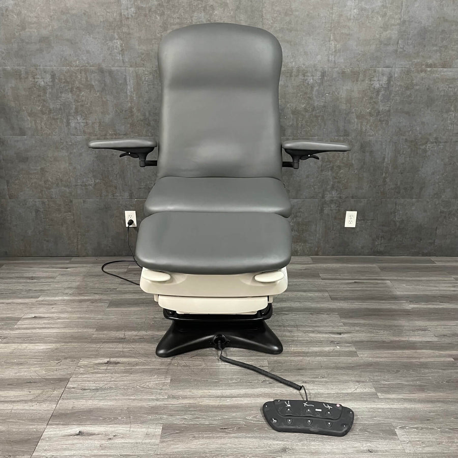 Ritter 647 podiatry chair near me - Front view