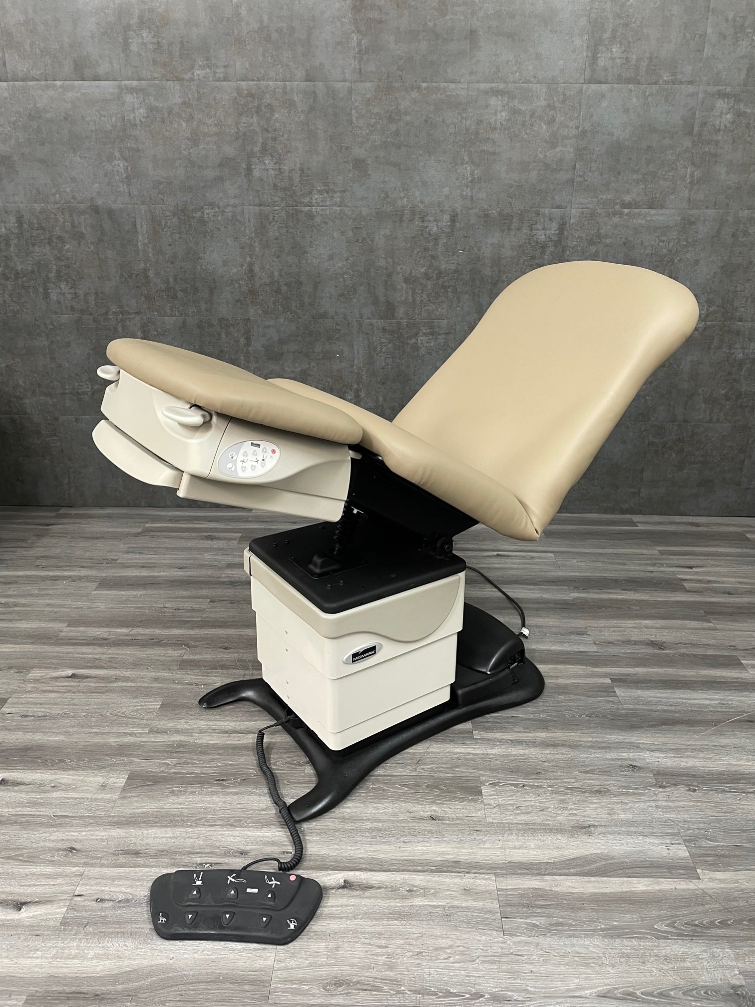 Midmark Ritter 647 Podiatry Chair - Angelus Medical-  showing in the tilt position