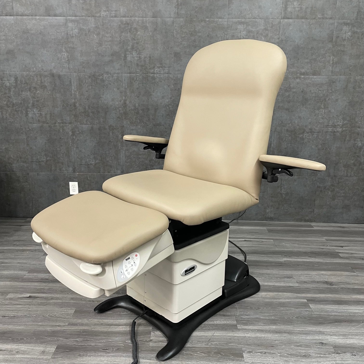Midmark Ritter 647 Podiatry Chair - Angelus Medical- with optional arm rests