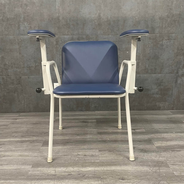 Midmark 281 Blood Drawing Chair – Phlebotomy Chair | Angelus Medical