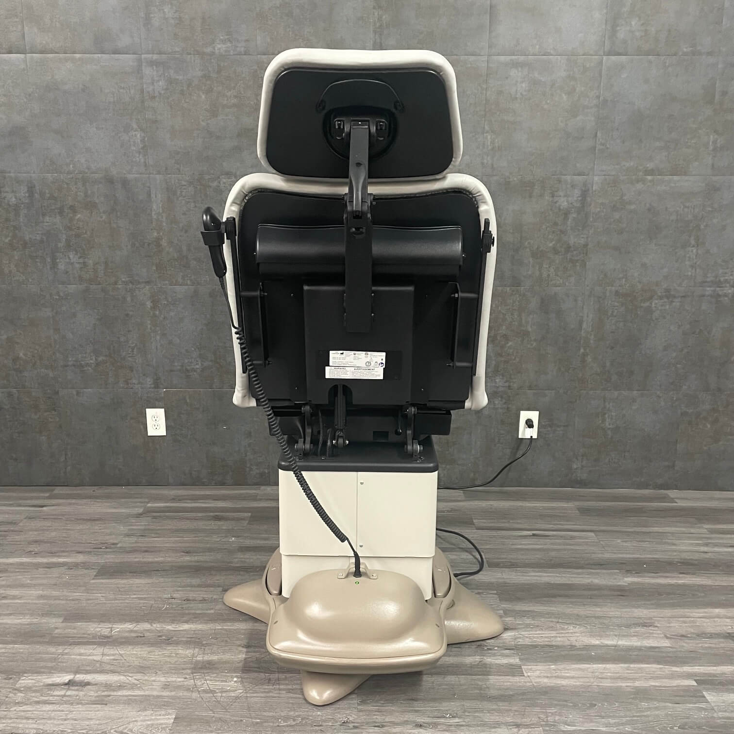 Professionally refurbished Midmark Ritter 230 rotating procedure chair for medical and outpatient clinics