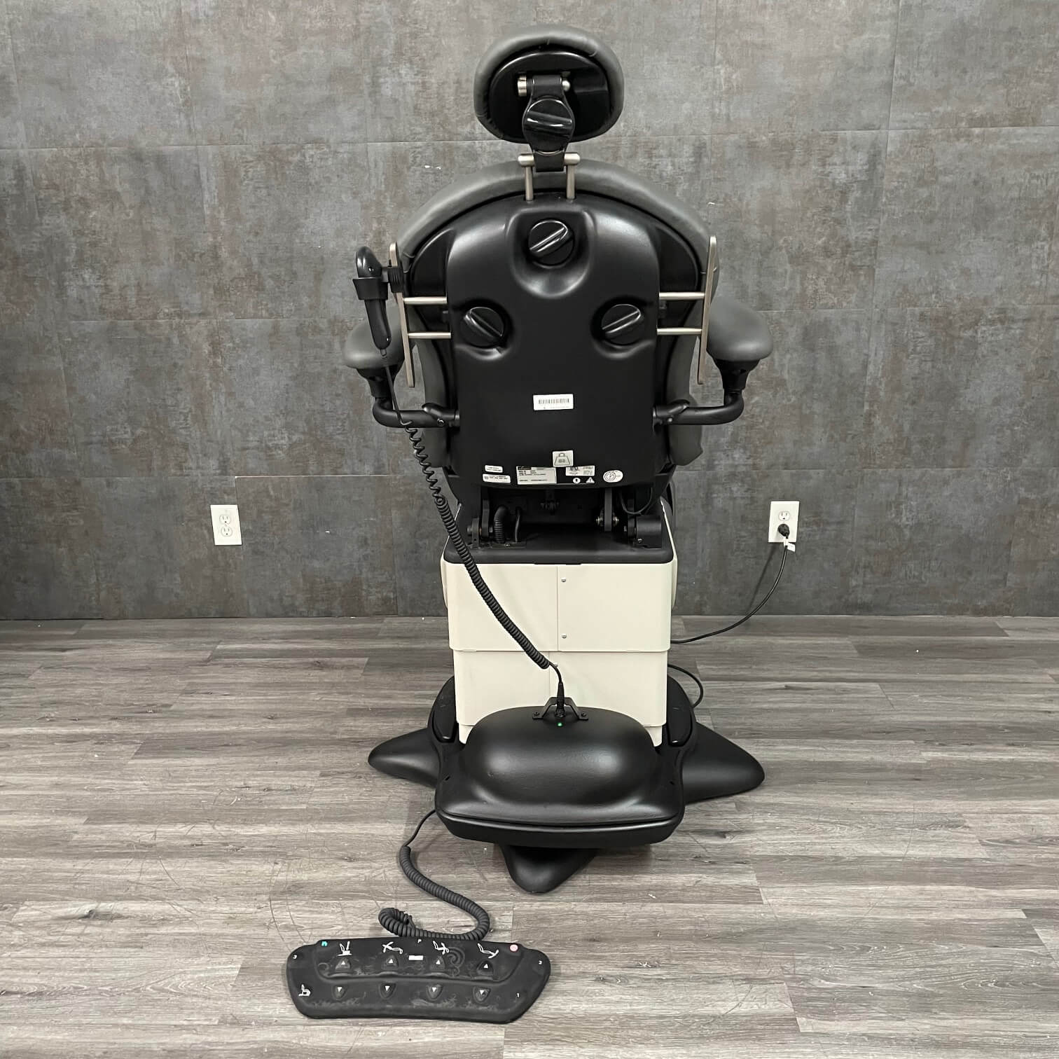 Ritter 641 Procedure chair - view of the back