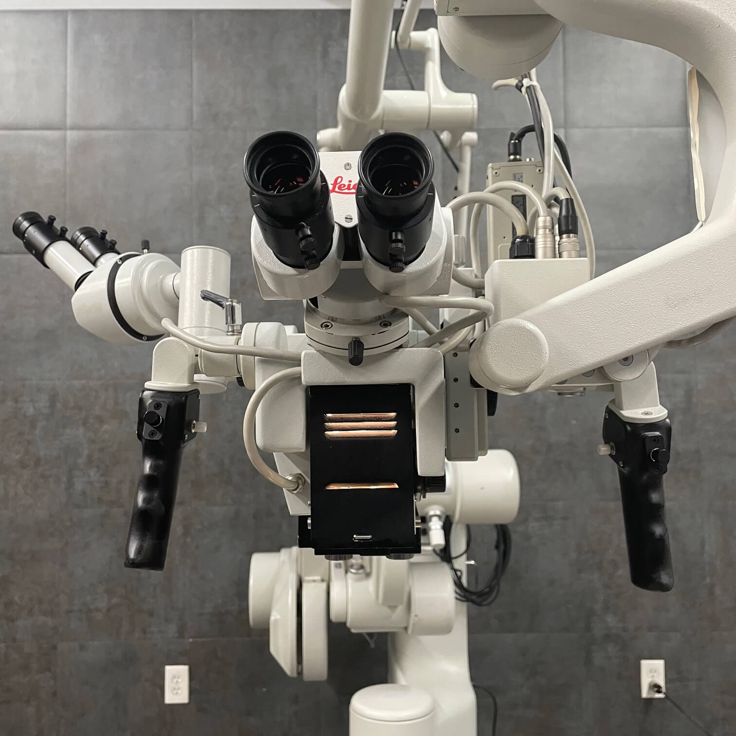 Leica ophthalmic microscope for surgery near me