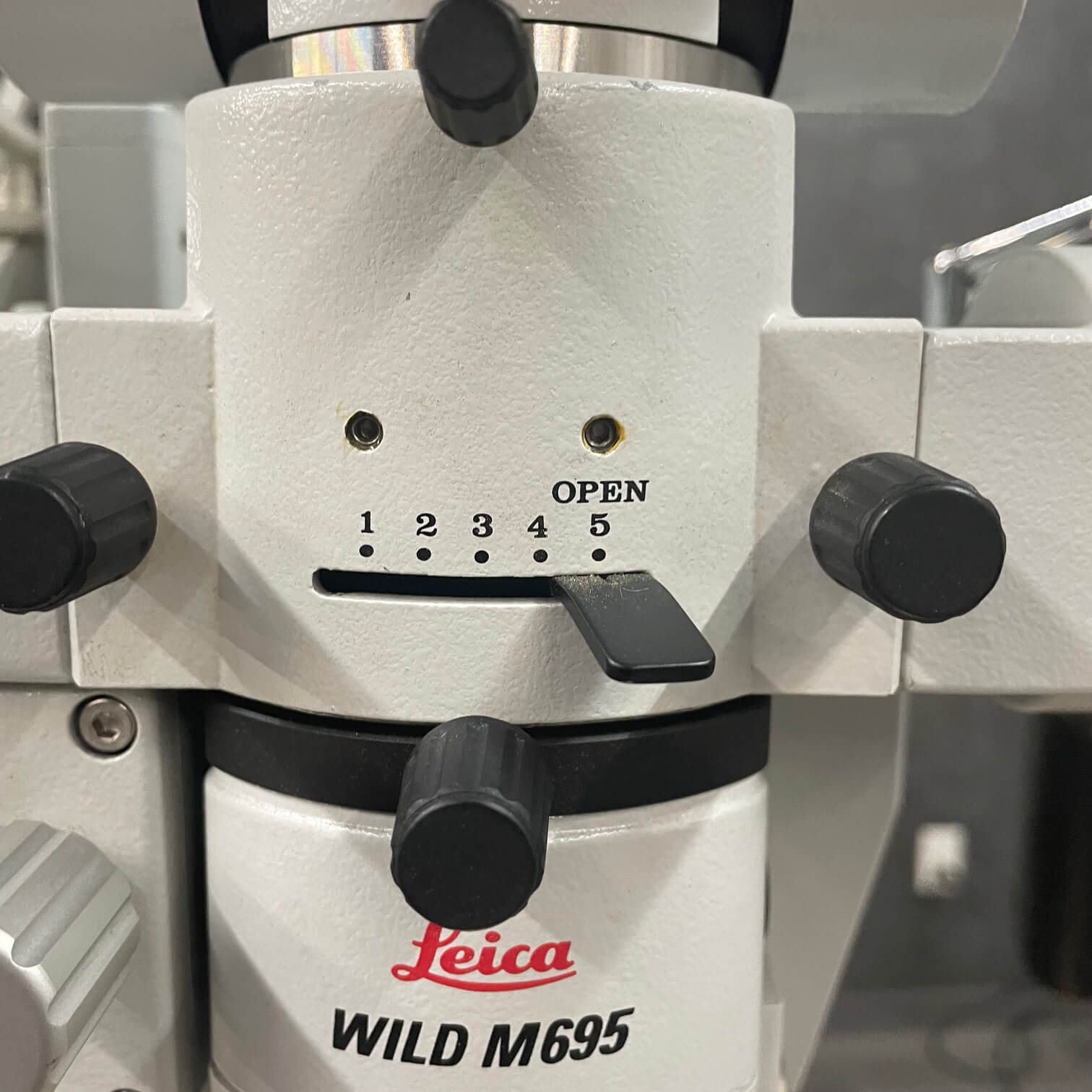 Mitaka Leica Wild M695 Surgery Microscope