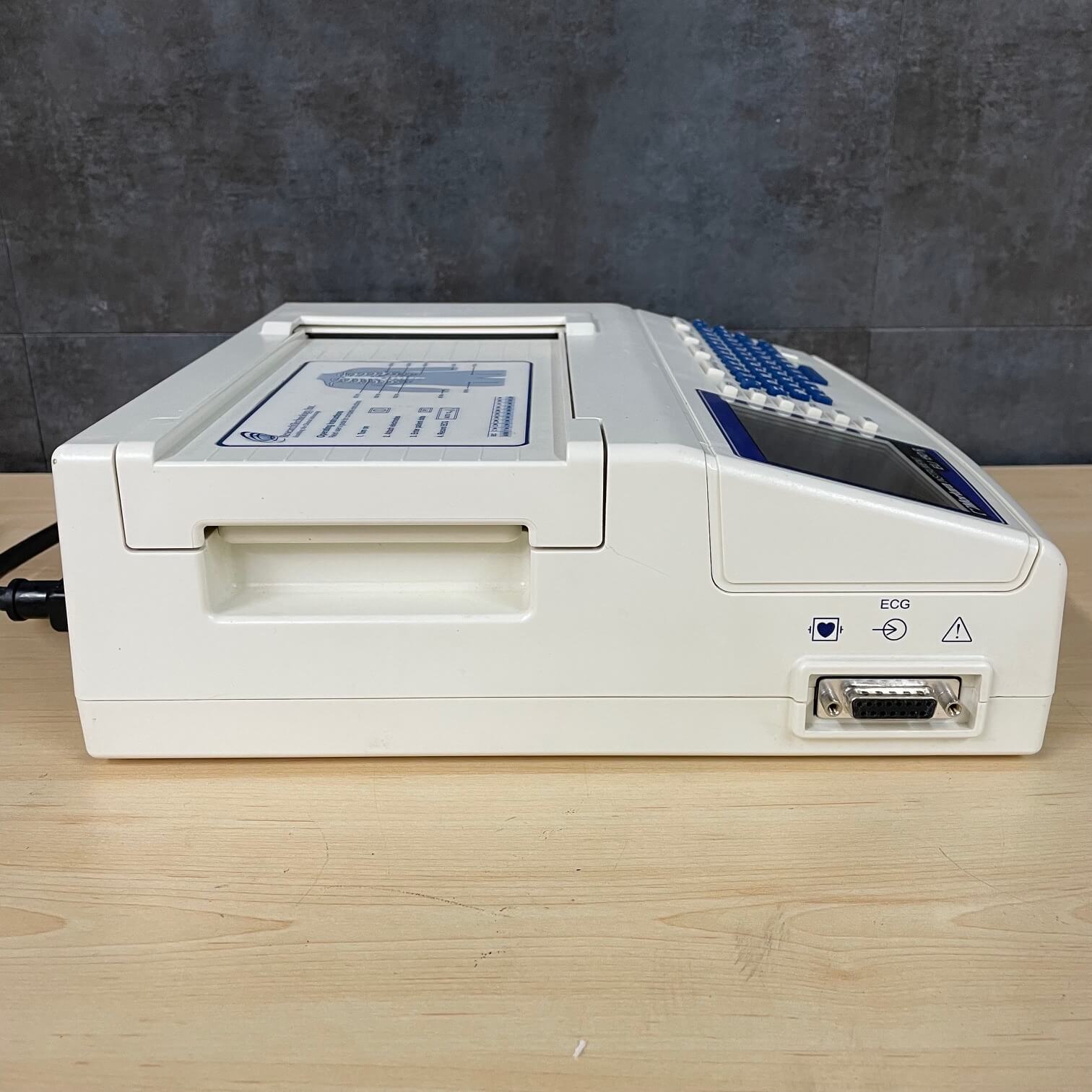 Mortara ELI 150 ECG Machine - 12-Lead, VERITAS Algorithm, Best 10 Tech ...