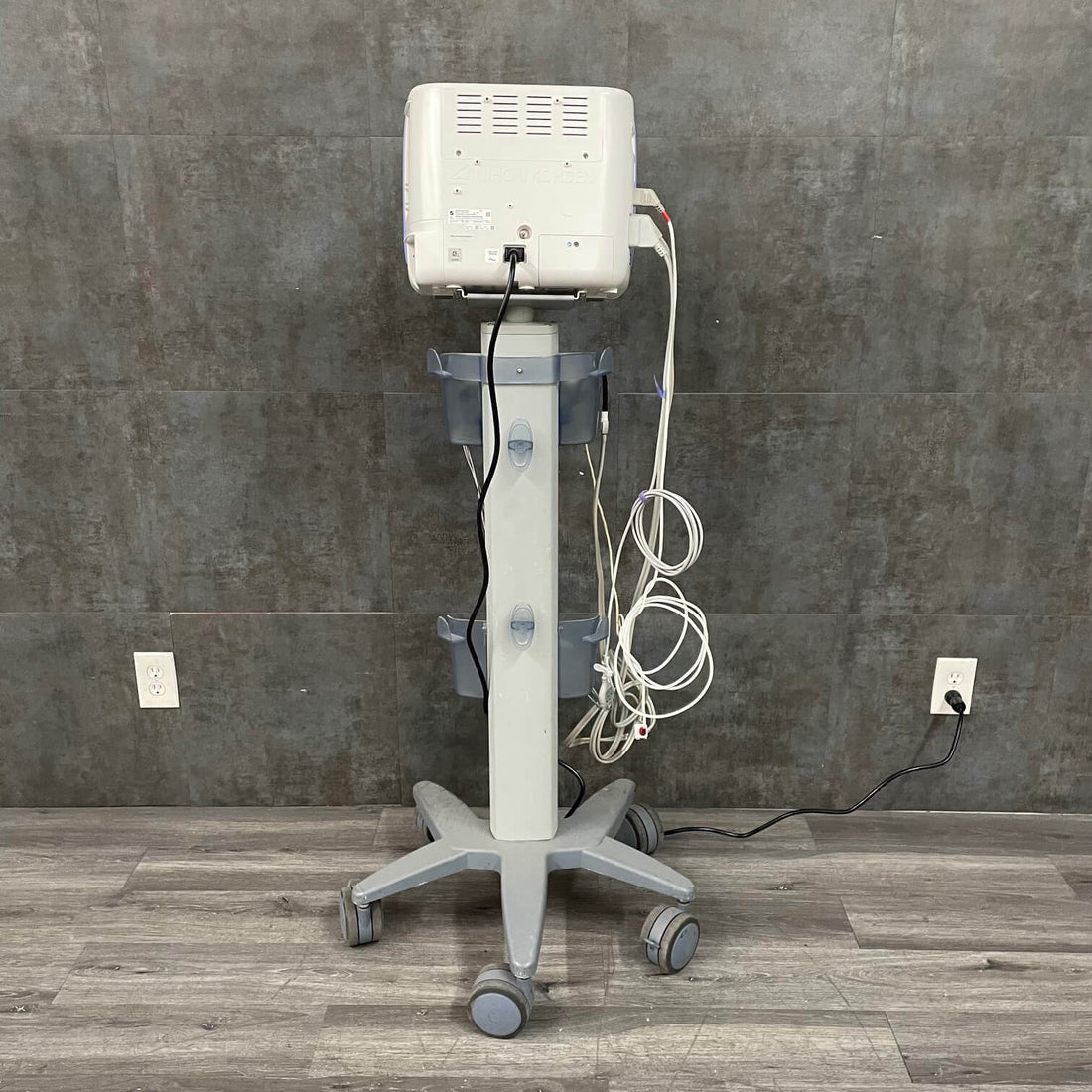 Nihon Kohden BSN-3532 Patient Monitor - ECG, SpO2, NIBP, capONE CO2 ...