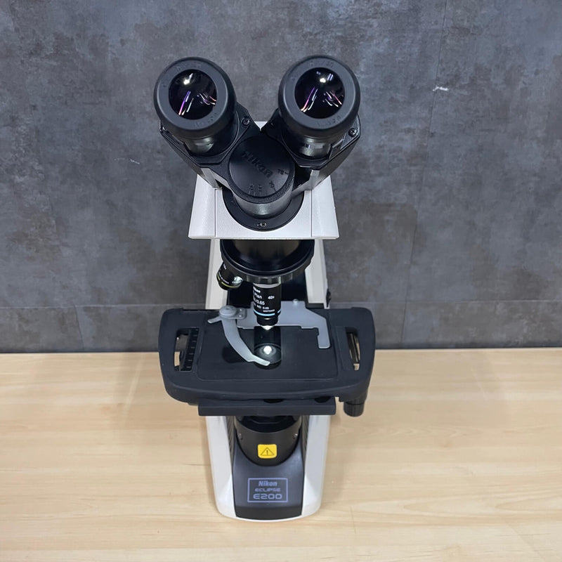 Nikon Eclipse E200LED Microscope