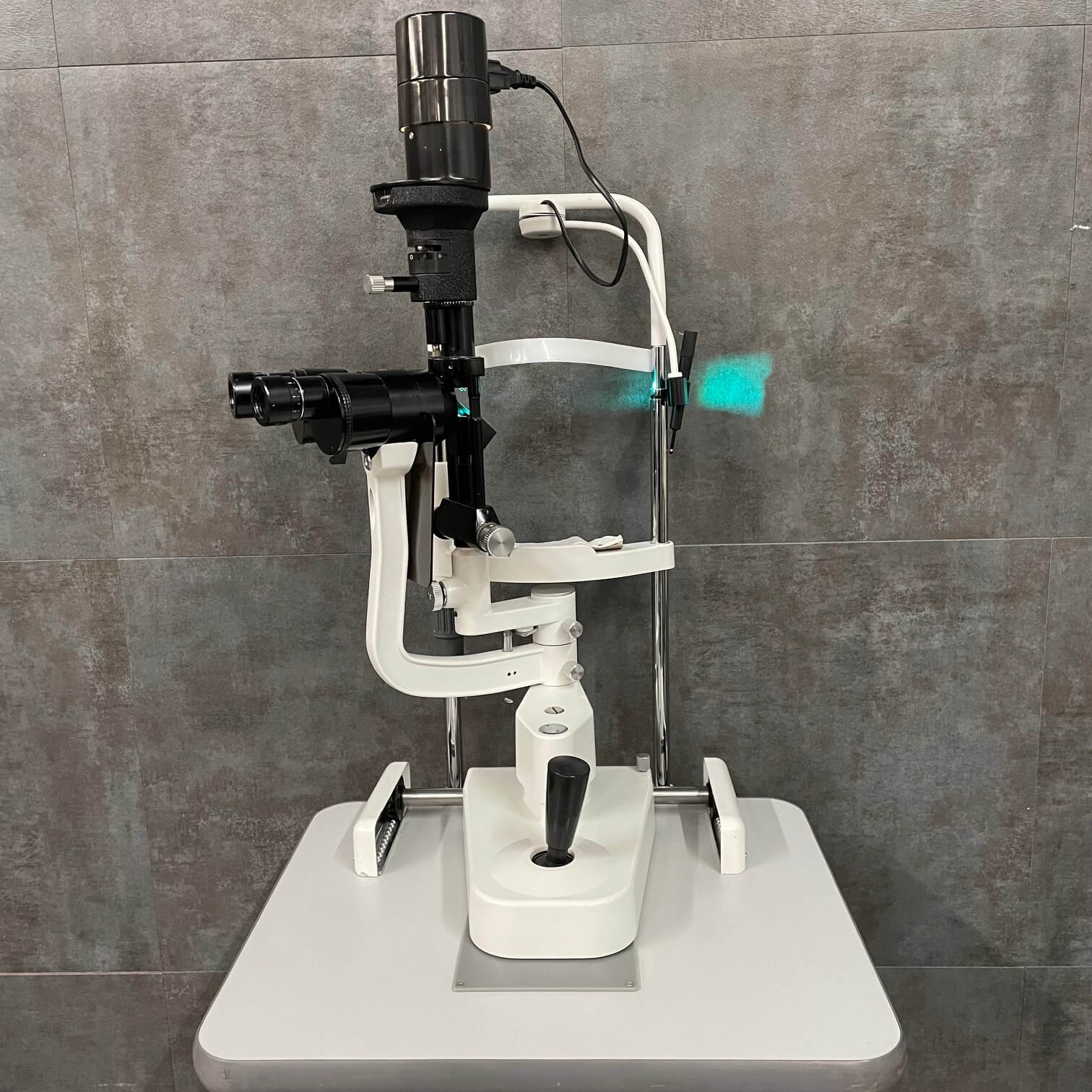 Optilasa Slit Lamp 