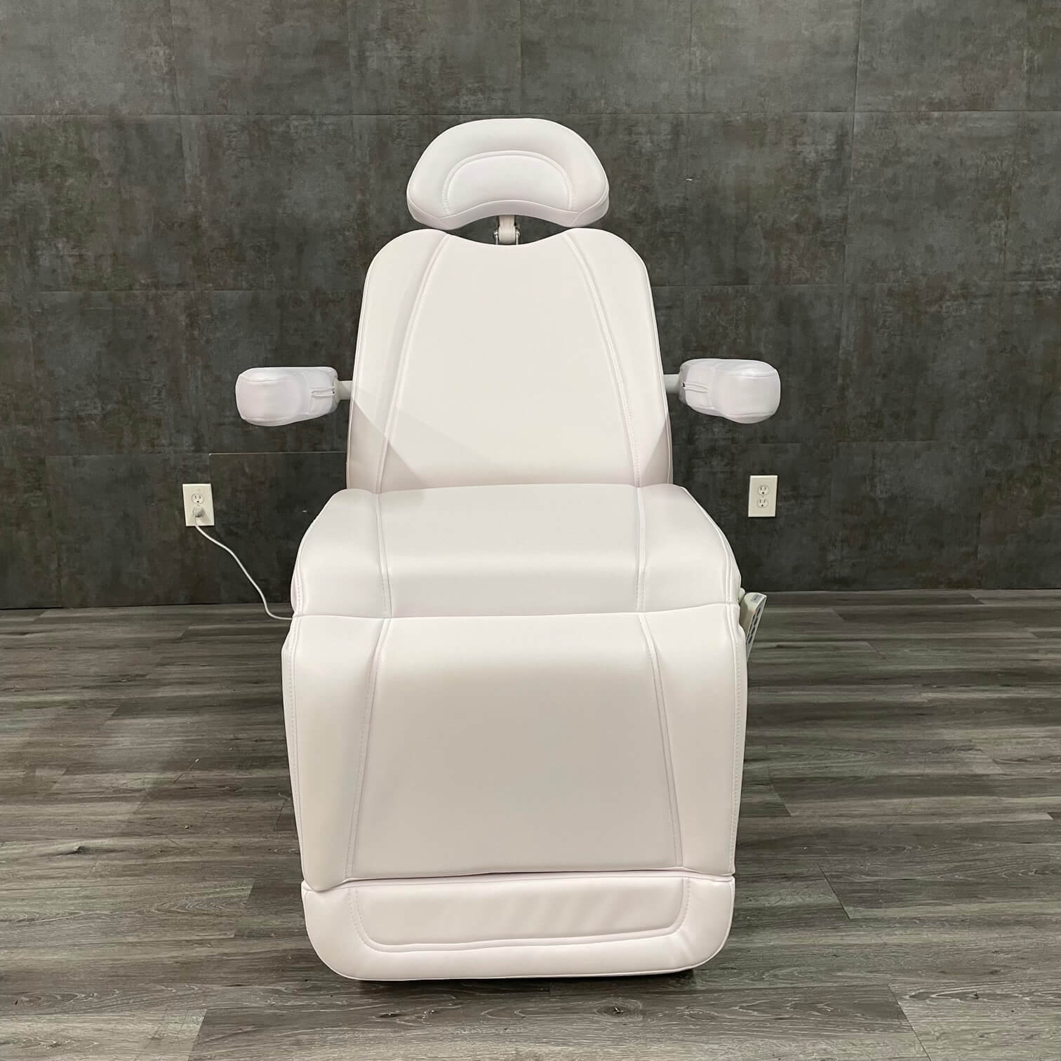 Paragan Monarch Ultimate Spa chair