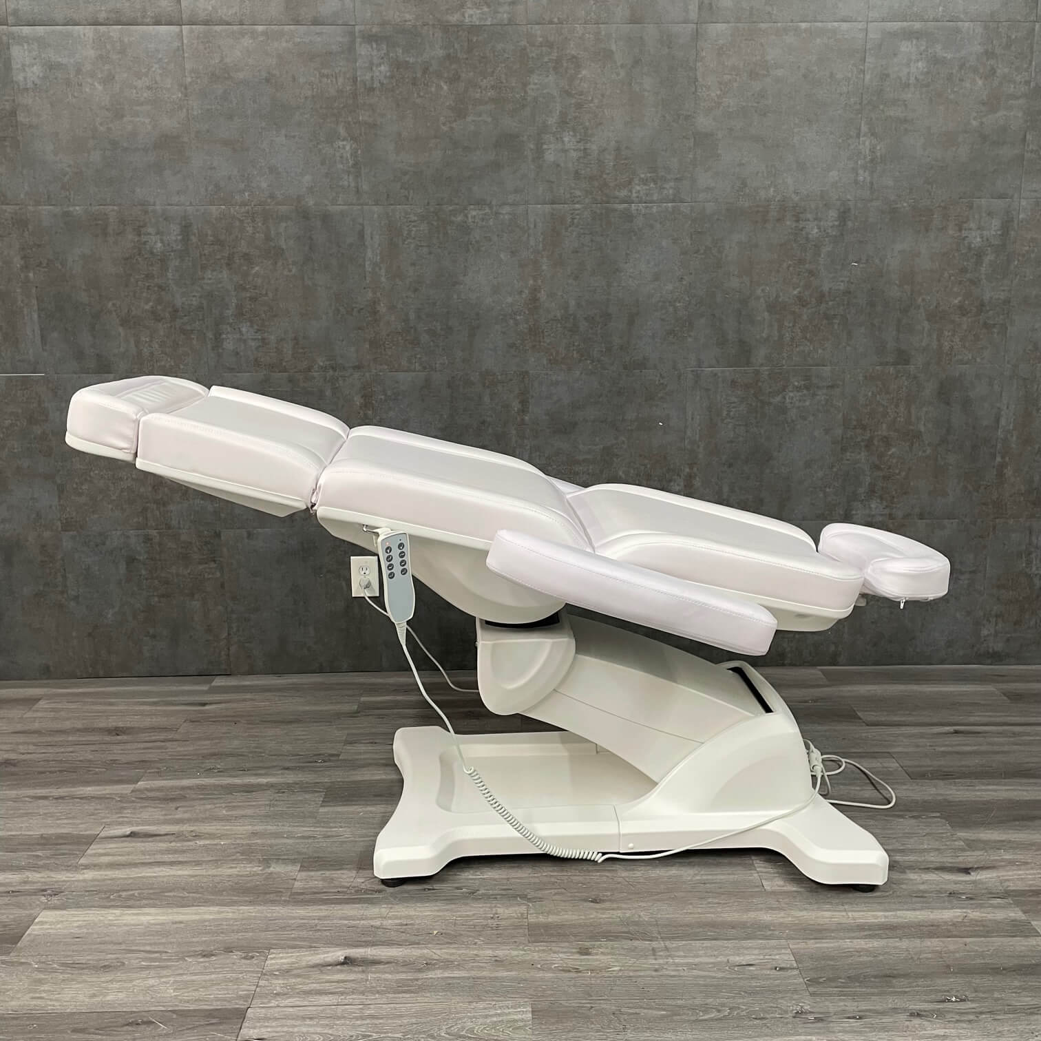 Paragan Monarch Ultimate Spa chair
