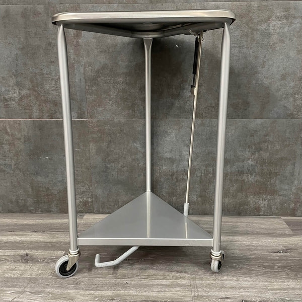 Pedigo Stainless Steel Triangular Linen Hamper With Lid