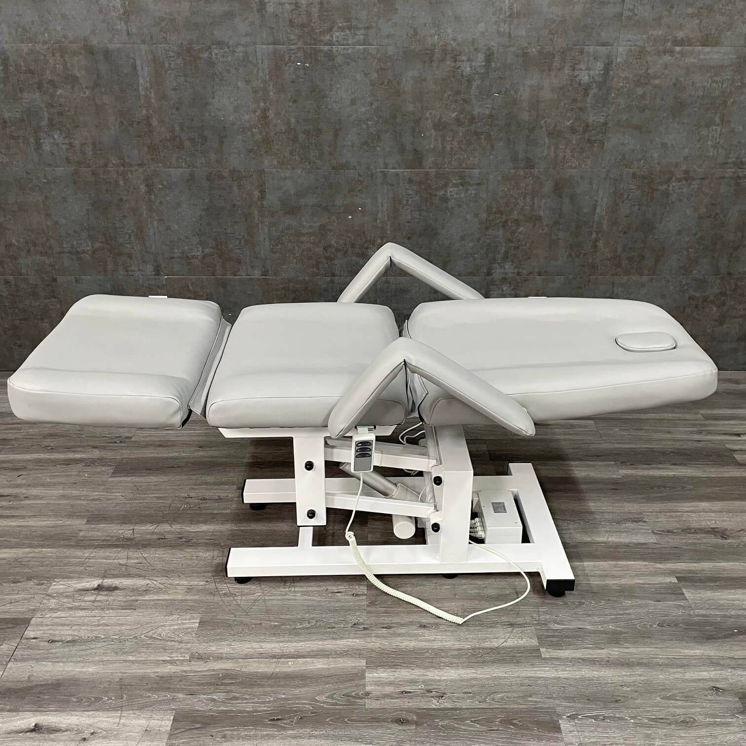 Refurbished Power Treatment Table near Beverly Hills 