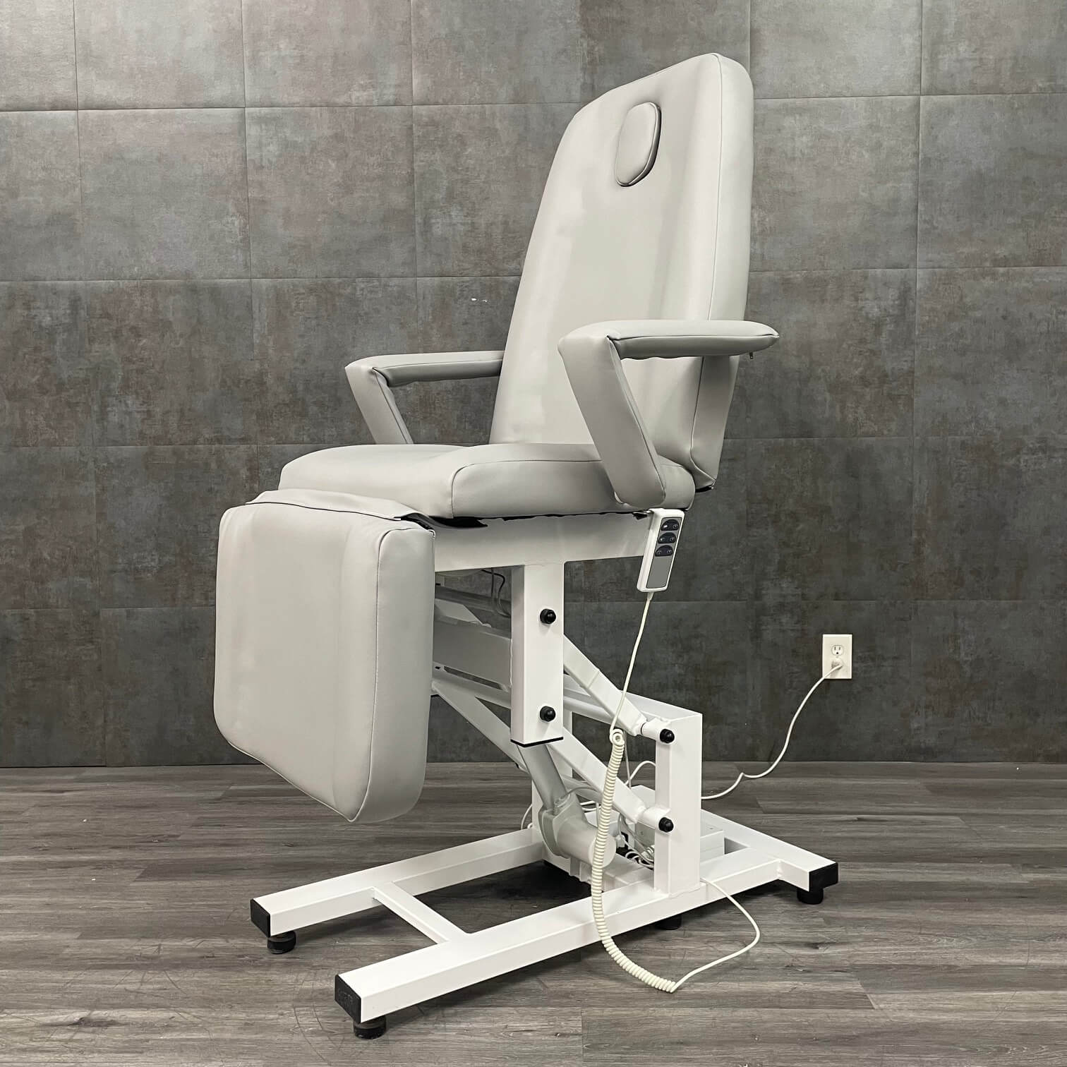 Refurbished Power Treatment Table near LAX 