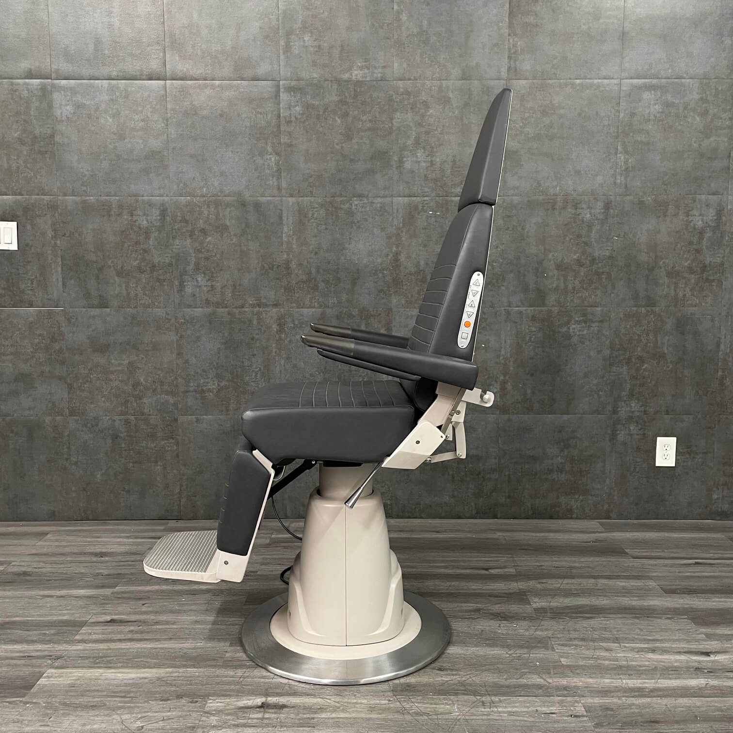 Refurbished Haag-Streit Reliance Chair for sale near me