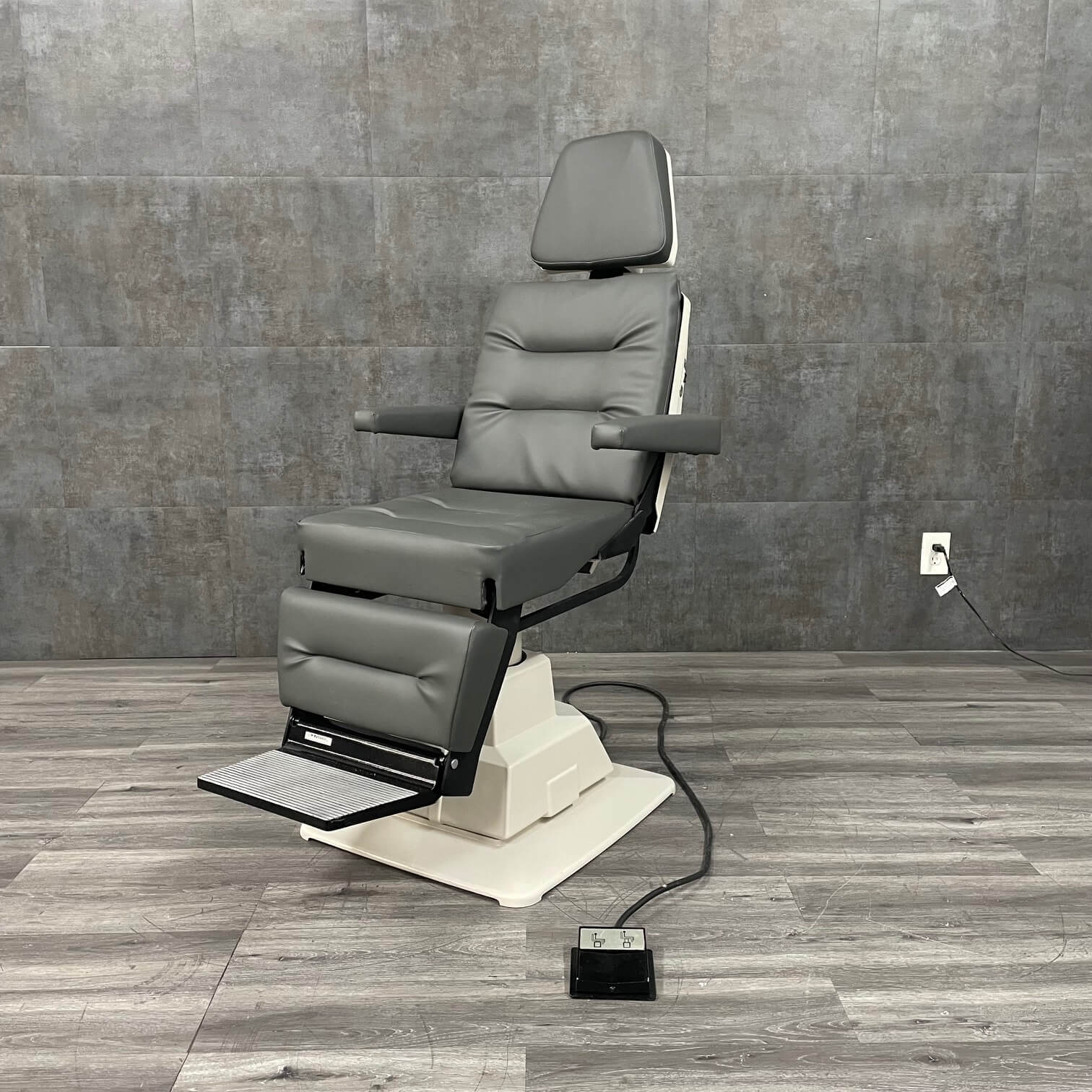 Reliance Exam Chair for ENT or dermatology available at Angelus Medical