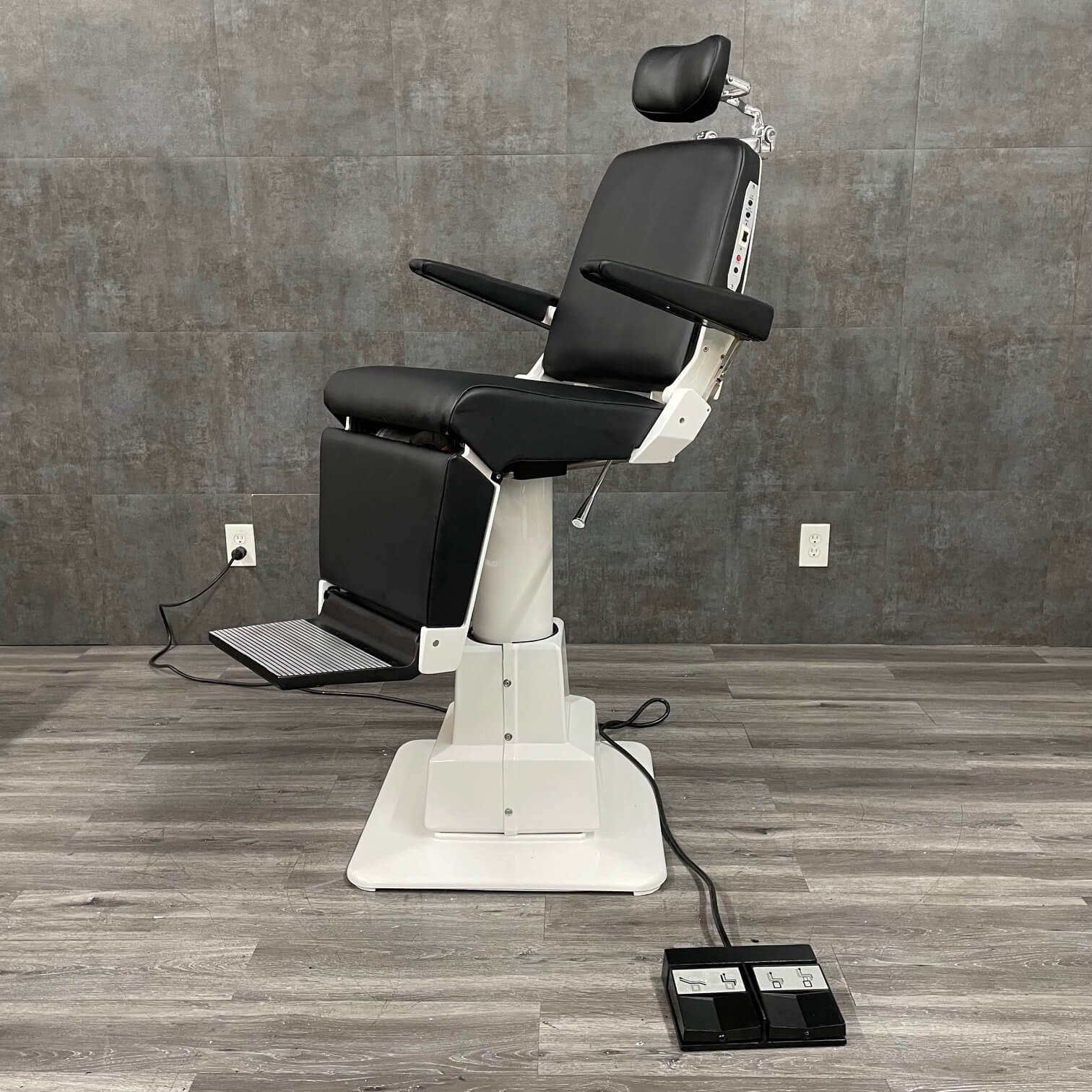 Reliance Ophthalmic Exam Chair Los Angeles near me for sale