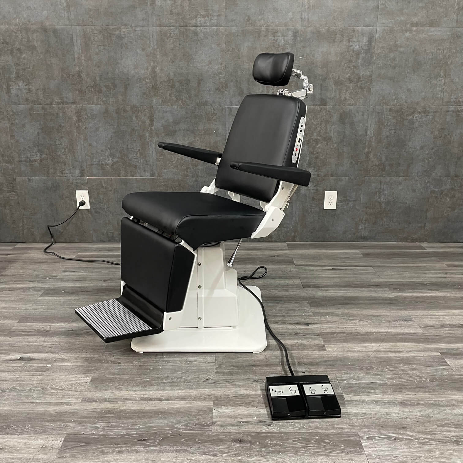 Reliance 7000 First Generation Exam Chair - near me