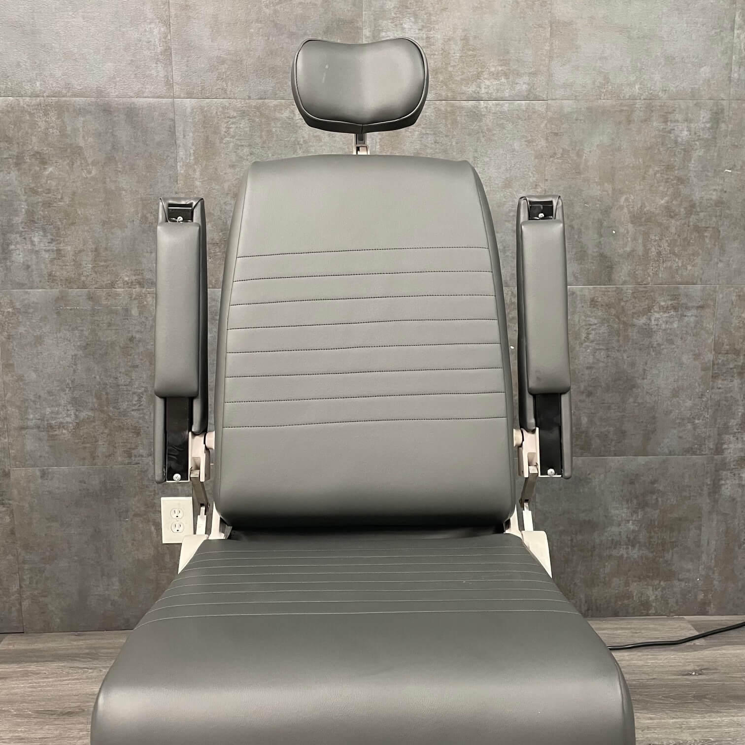 Reliance 710H Power Procedure Chair
