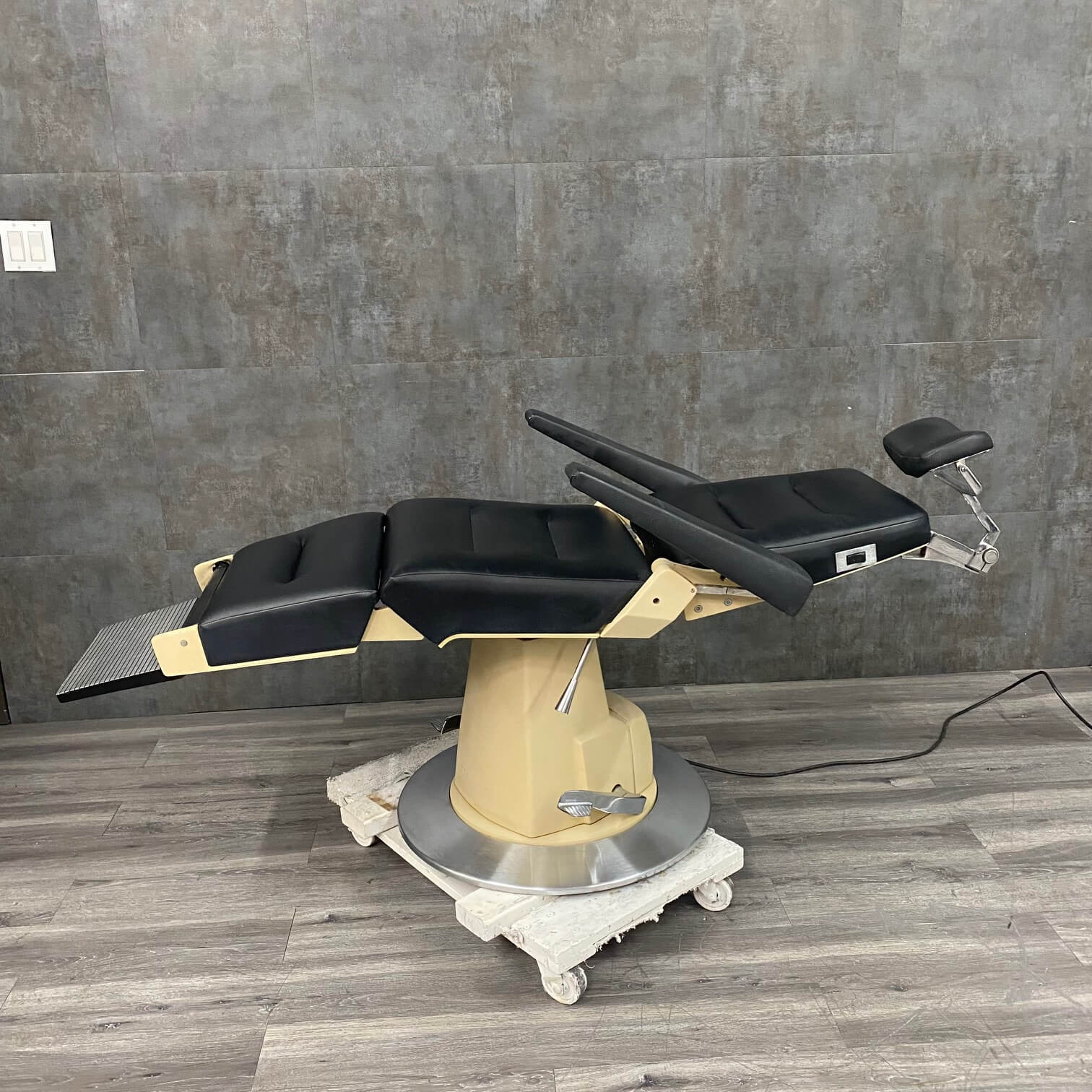 Reliance 880 Chair Angelus Medical