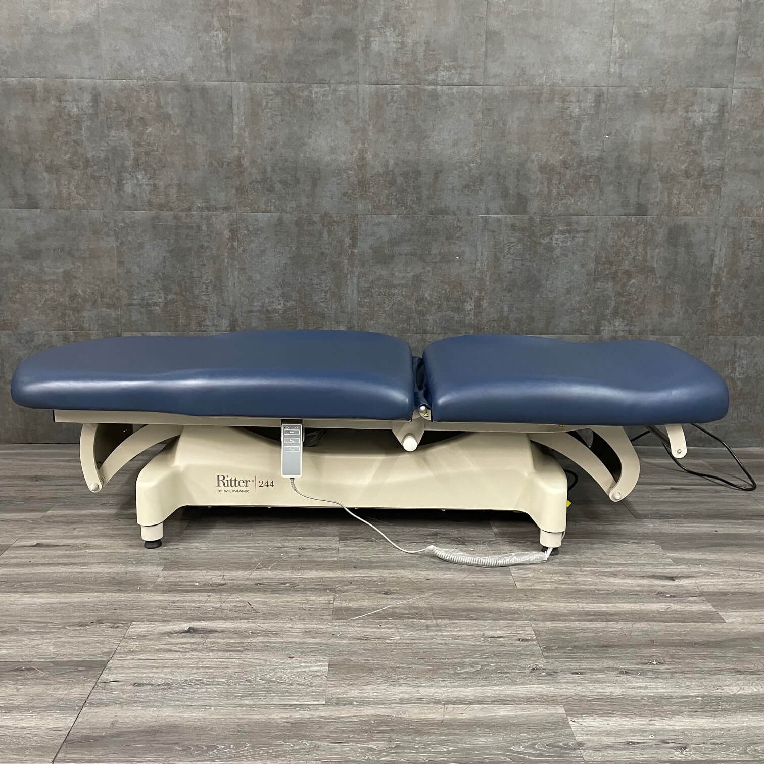 Ritter 244 Bariatric Power Exam Table