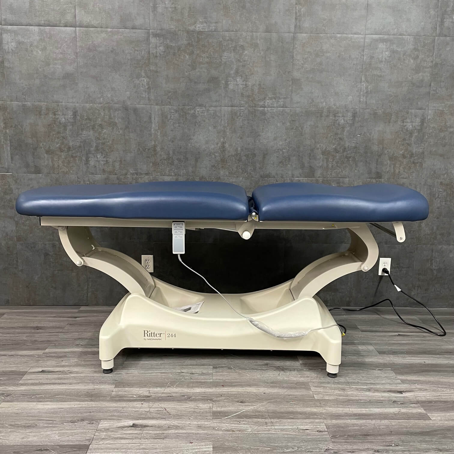 Ritter 244 Bariatric Power Exam Table