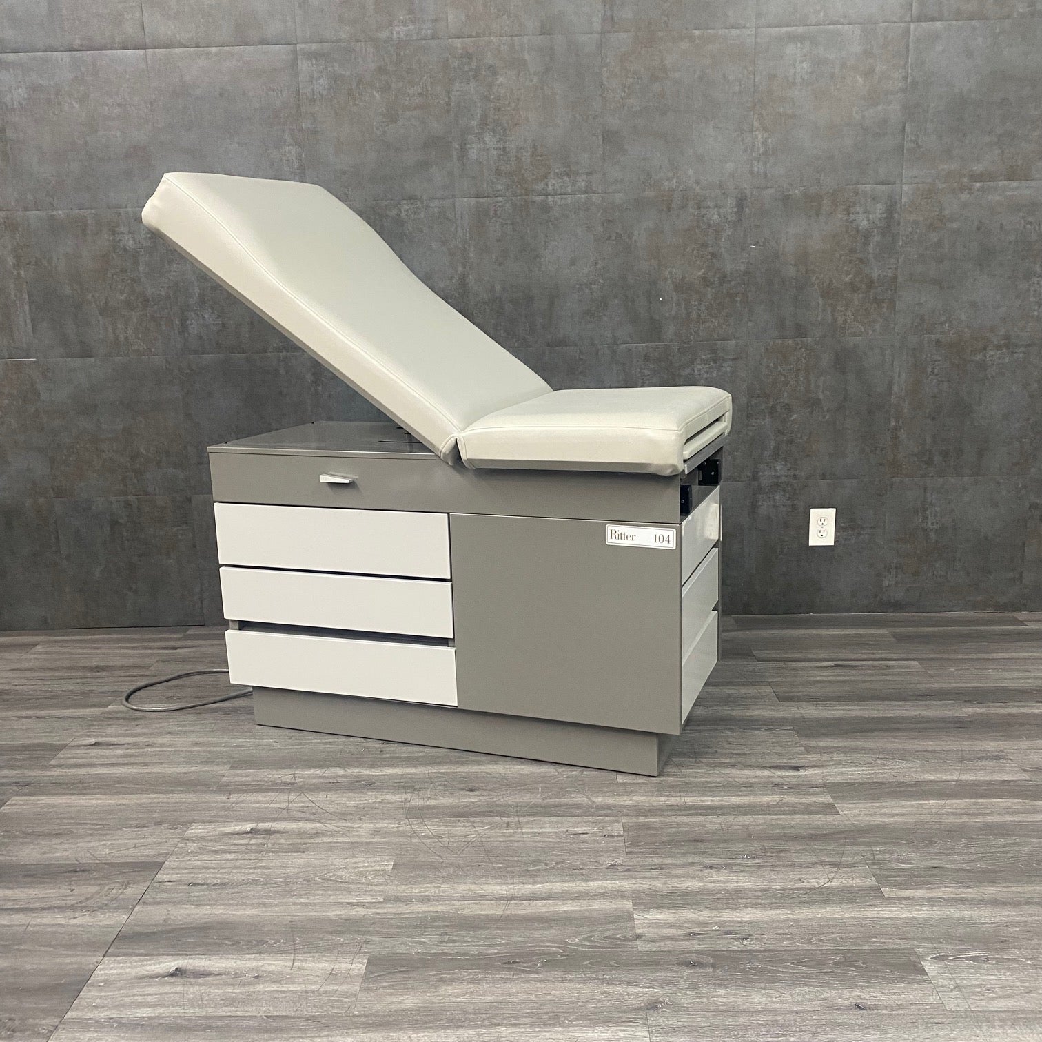 Ritter 104 exam table