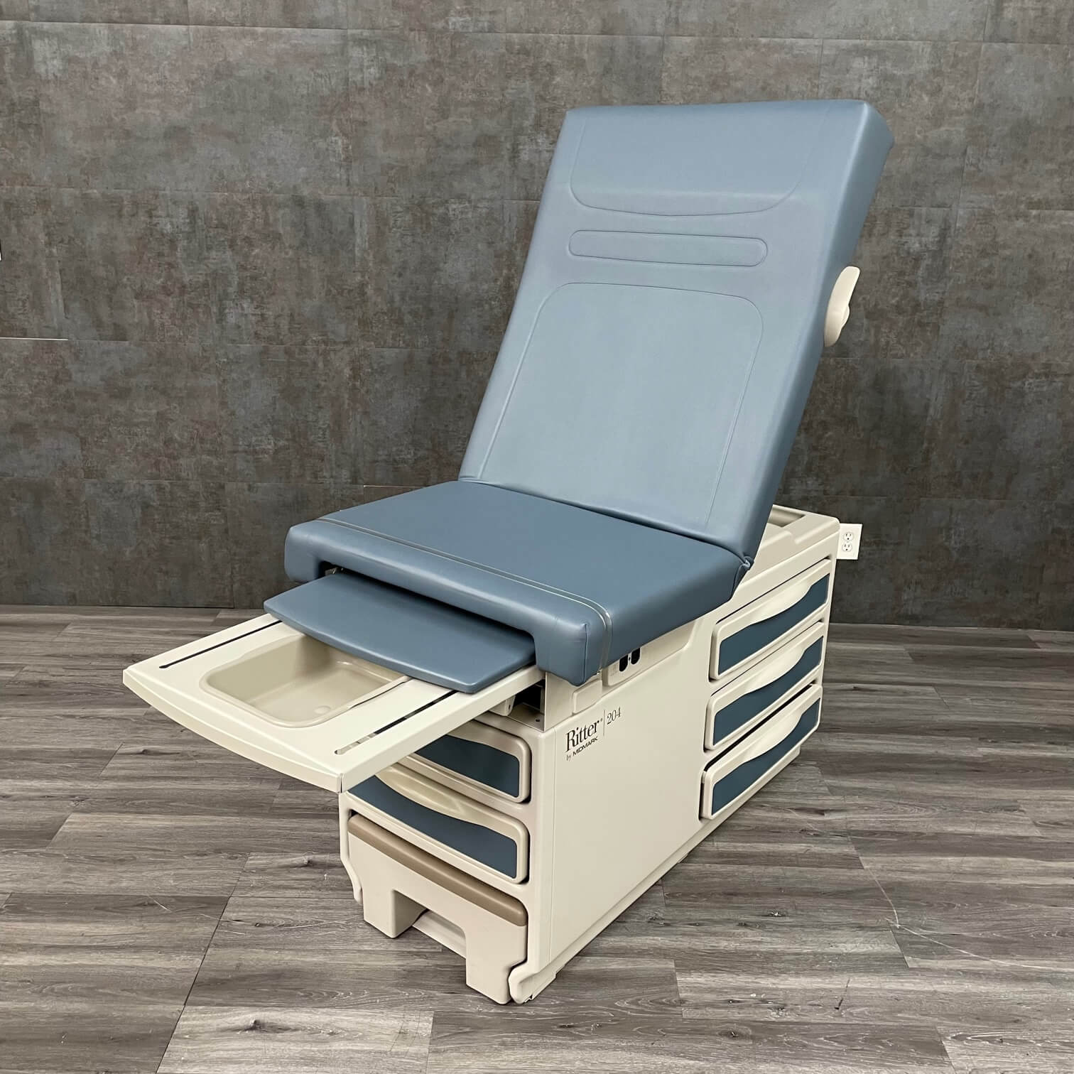 Refurbished Ritter 204 exam table near me for sale