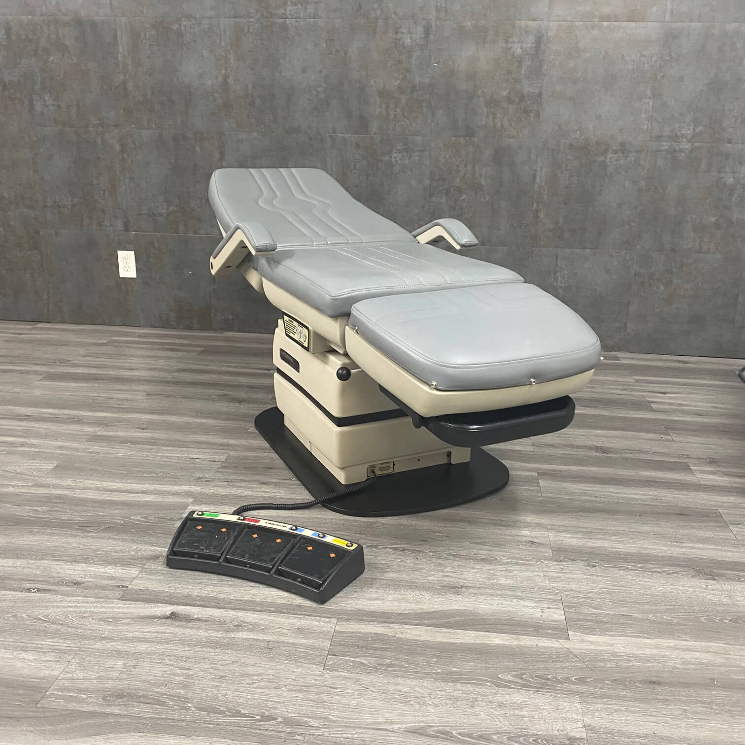 Midmark Ritter 417 Podiatry Chair
