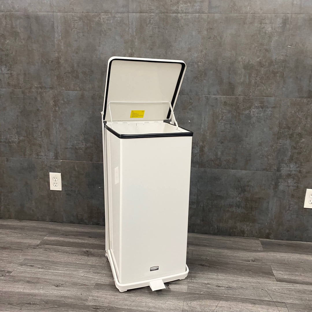 Rubbermaid Defender Medical Trash Can – Angelus Medical and Optical Rubbermaid Defender Medical Trash Can – Angelus Medical and Optical