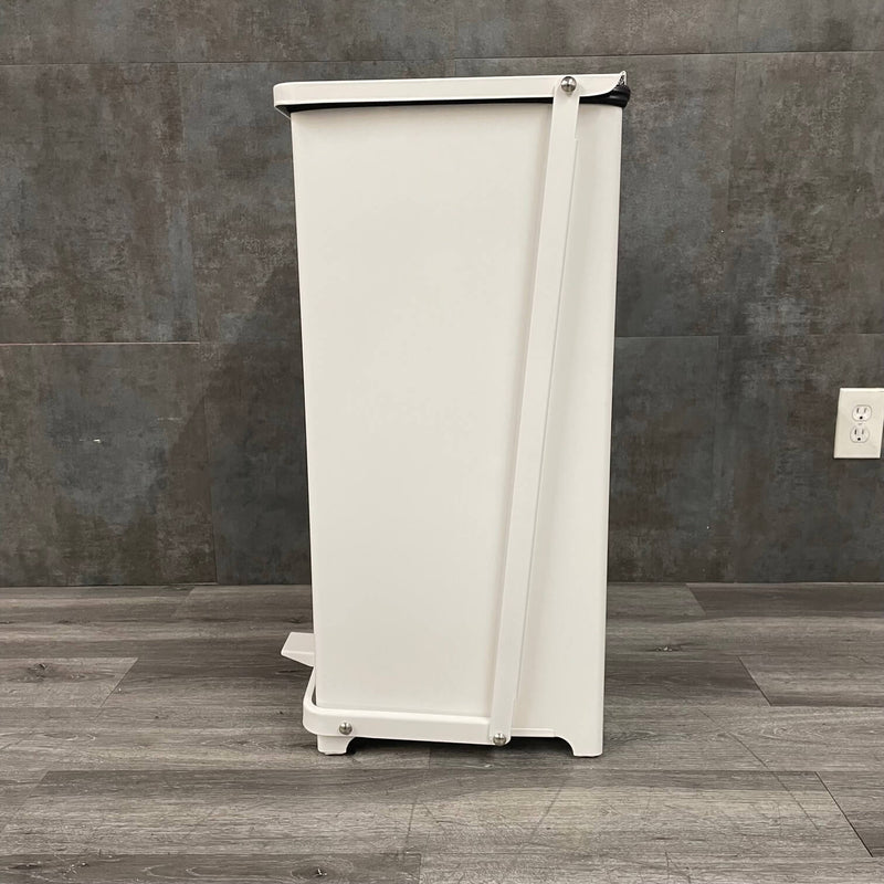 Rubbermaid  Medical Trash Can