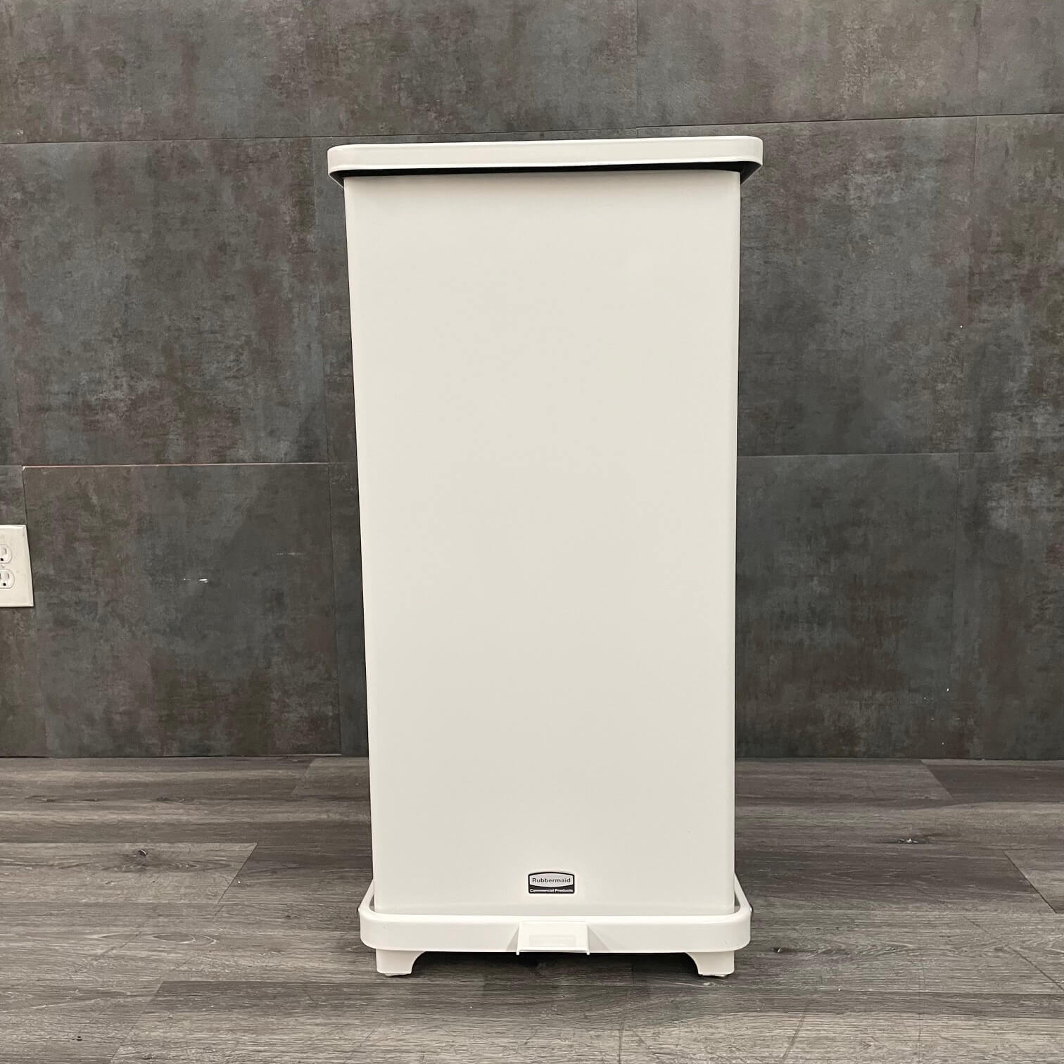 Rubbermaid Biohazard Medical Trash Can