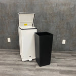 Rubbermaid Defender Medical waste can