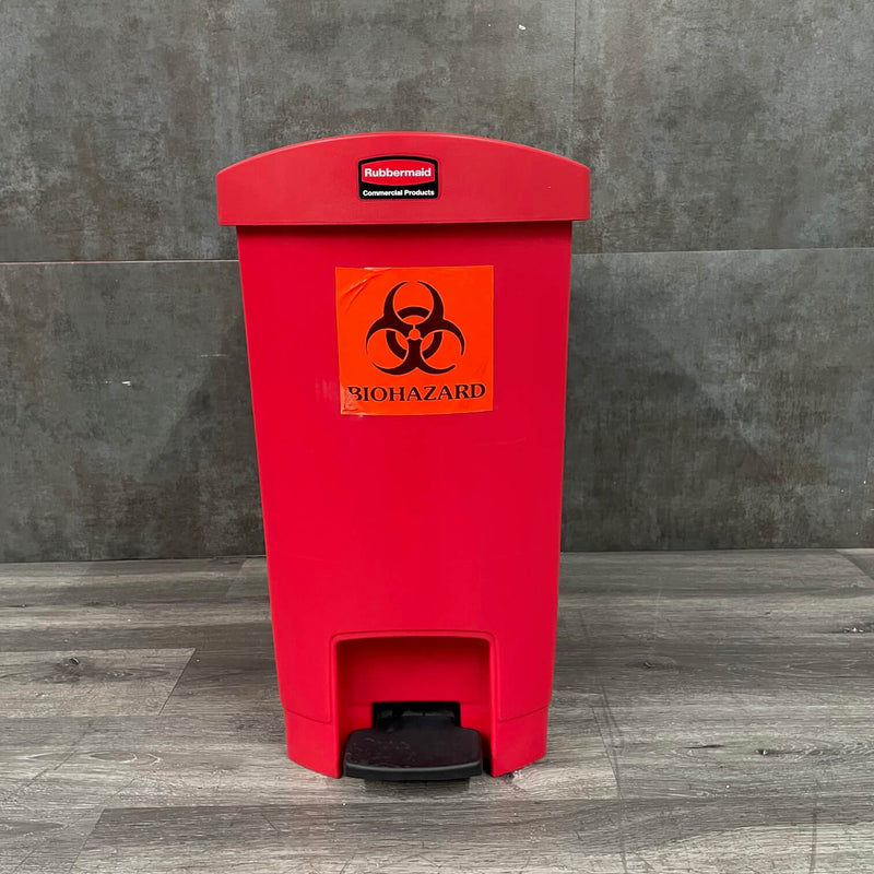 Rubbermaid Streamline Resin end Step On Trash can