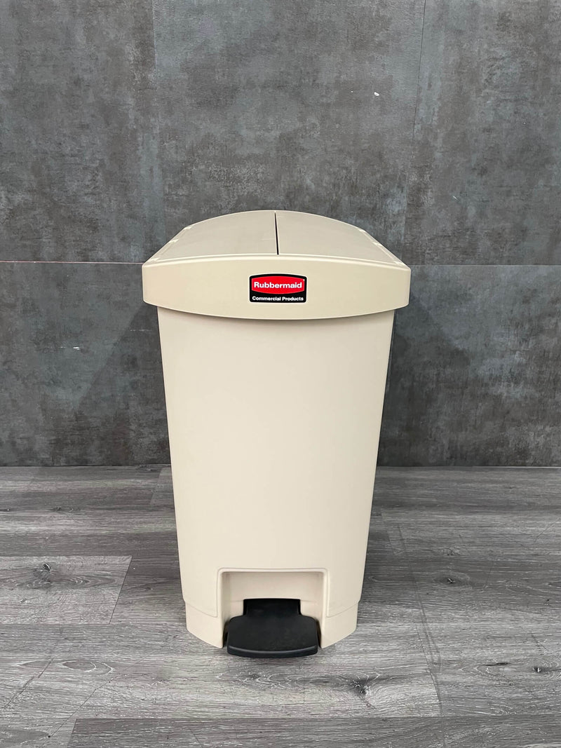 Rubbermaid Trash Can