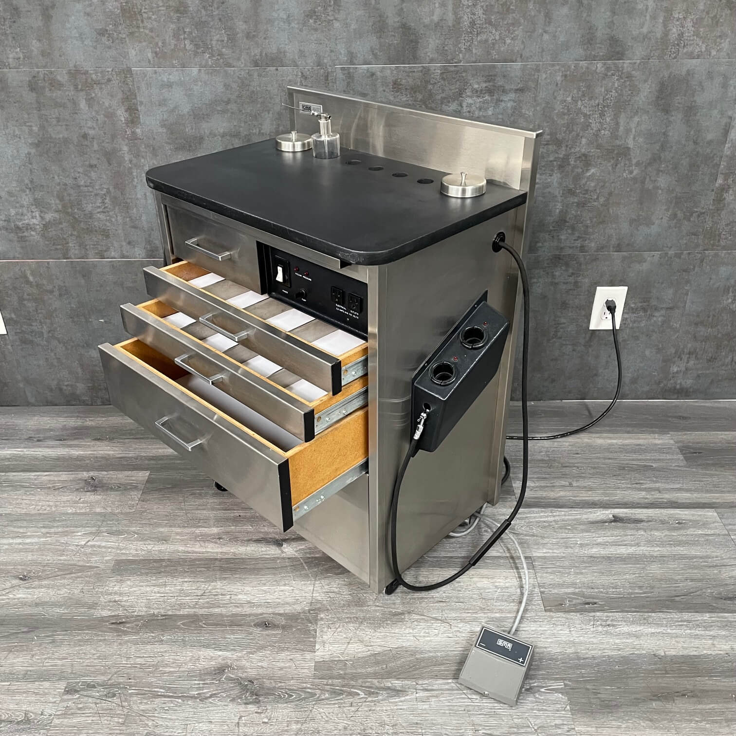 SMR Maxi ENT Cabinet near Beverly Hills 