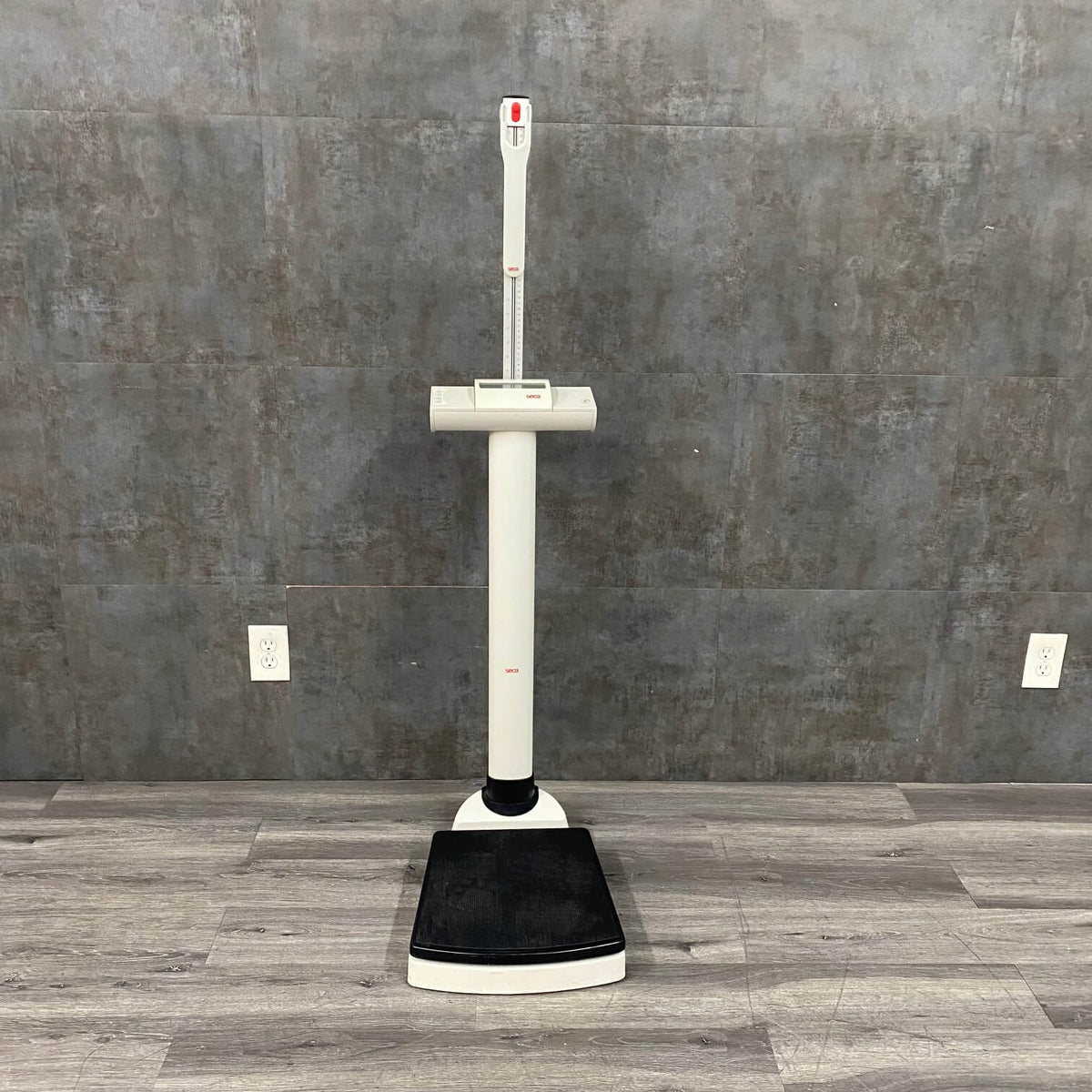 703 Scale Seca 703 Bariatric Physician Scale - – Angelus Medical and Optical