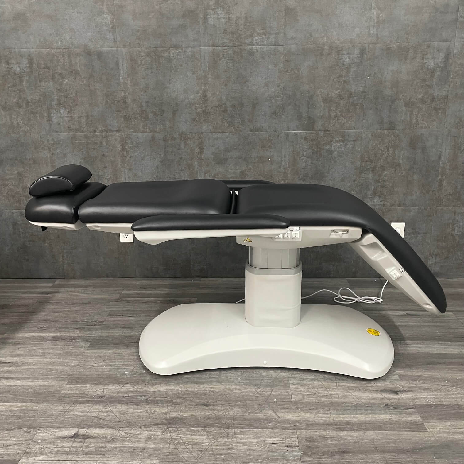 Silver Fox 2270FB Exam Chair